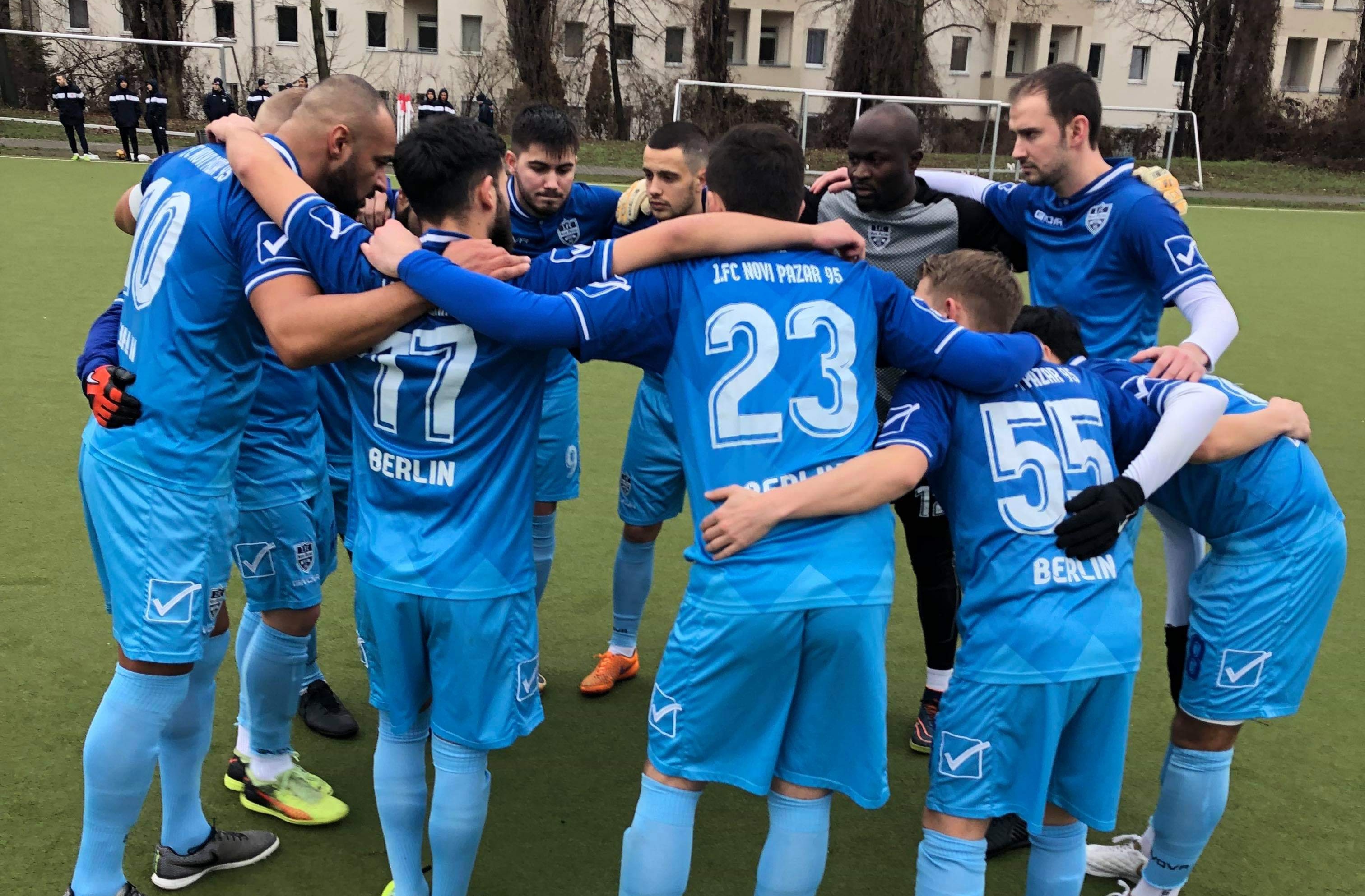 Kapiten slomio rivala