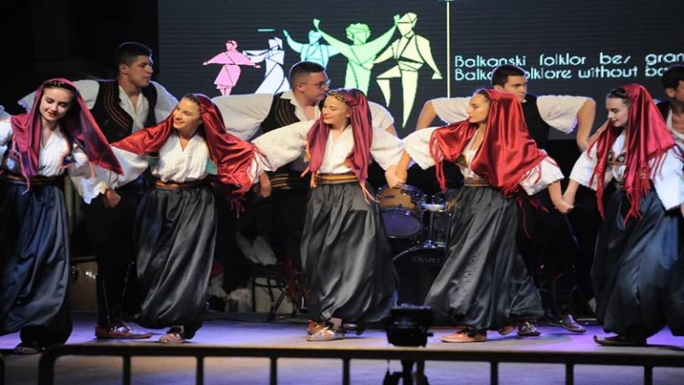 FOLKLOR