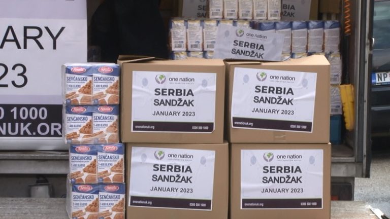 Merhamet i One Nation podelili pakete pomoći