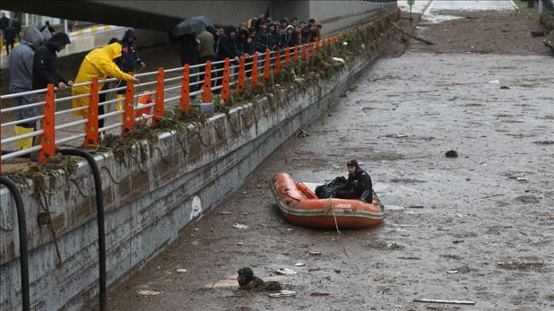 10 osoba izgubilo život u poplavama