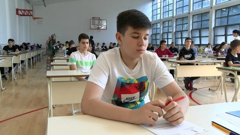Svi đaci će biti upisani u srednju školu