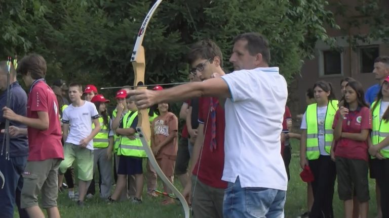 izviđači