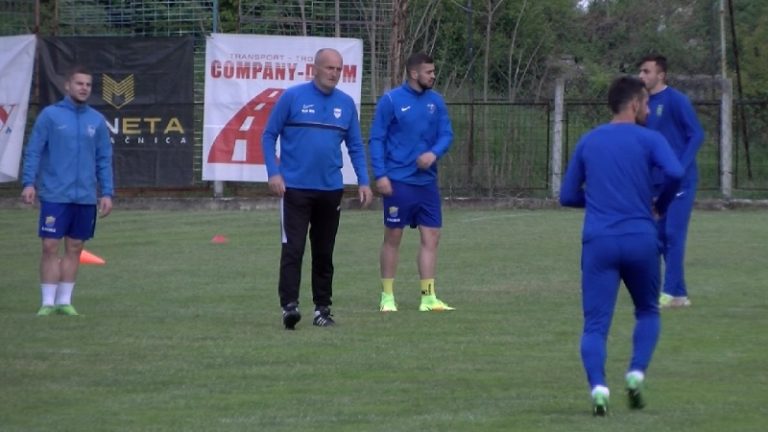 Fudbaleri Jošanice i trener Izet Ljajić 2024.