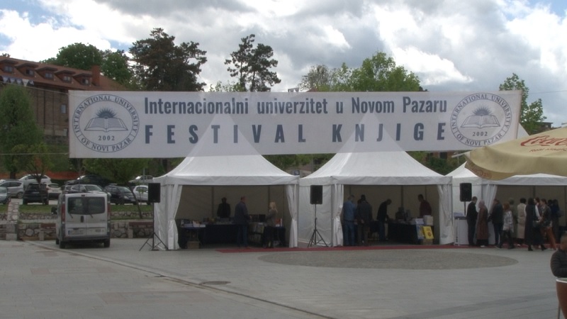 Otvoren Festival knjige na Gradskom trgu