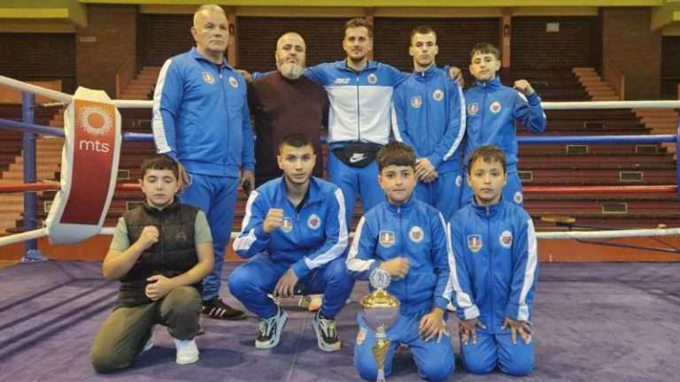Bokseri Novog Pazara u Užicu