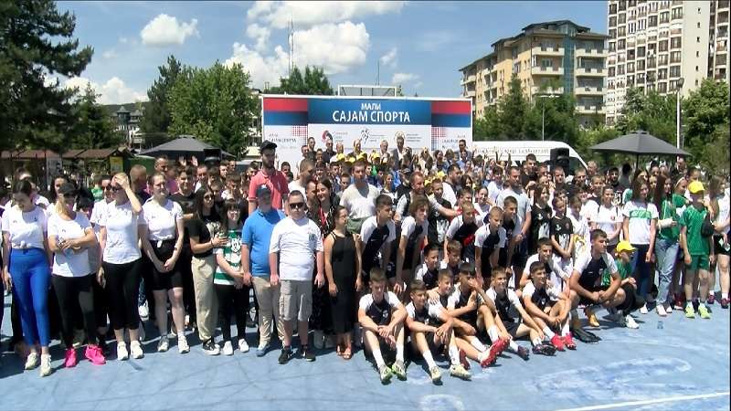 Mali sajam sporta u Novom Pazarusa preko 400 aktivnih učesnika