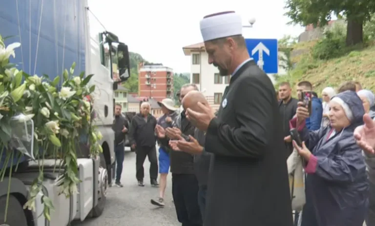 Srebrenica - Al JAZEERA