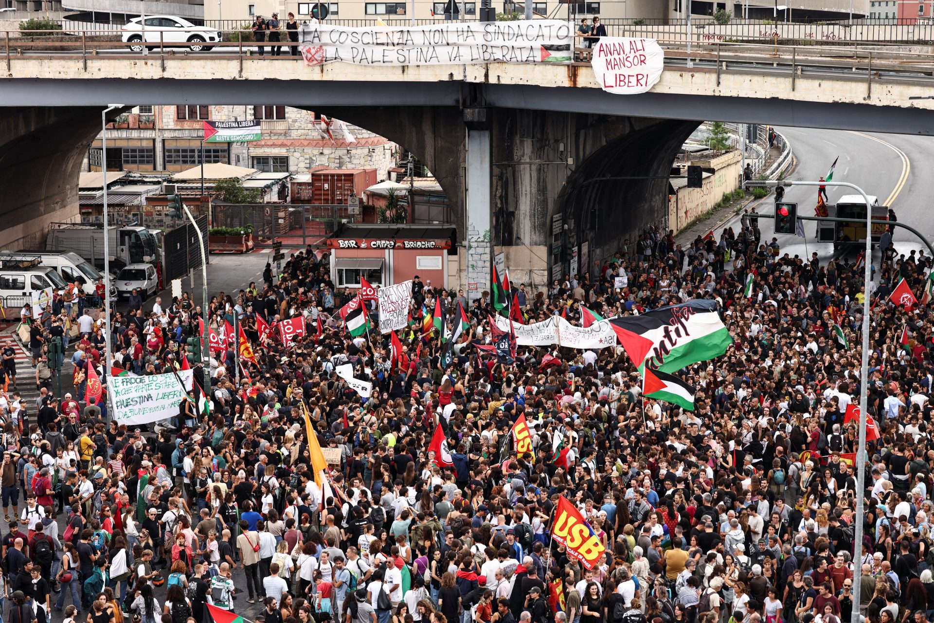 Italija u znaku štrajka solidarnosti s Gazom – saobraćaj i škole stali, luke blokirane