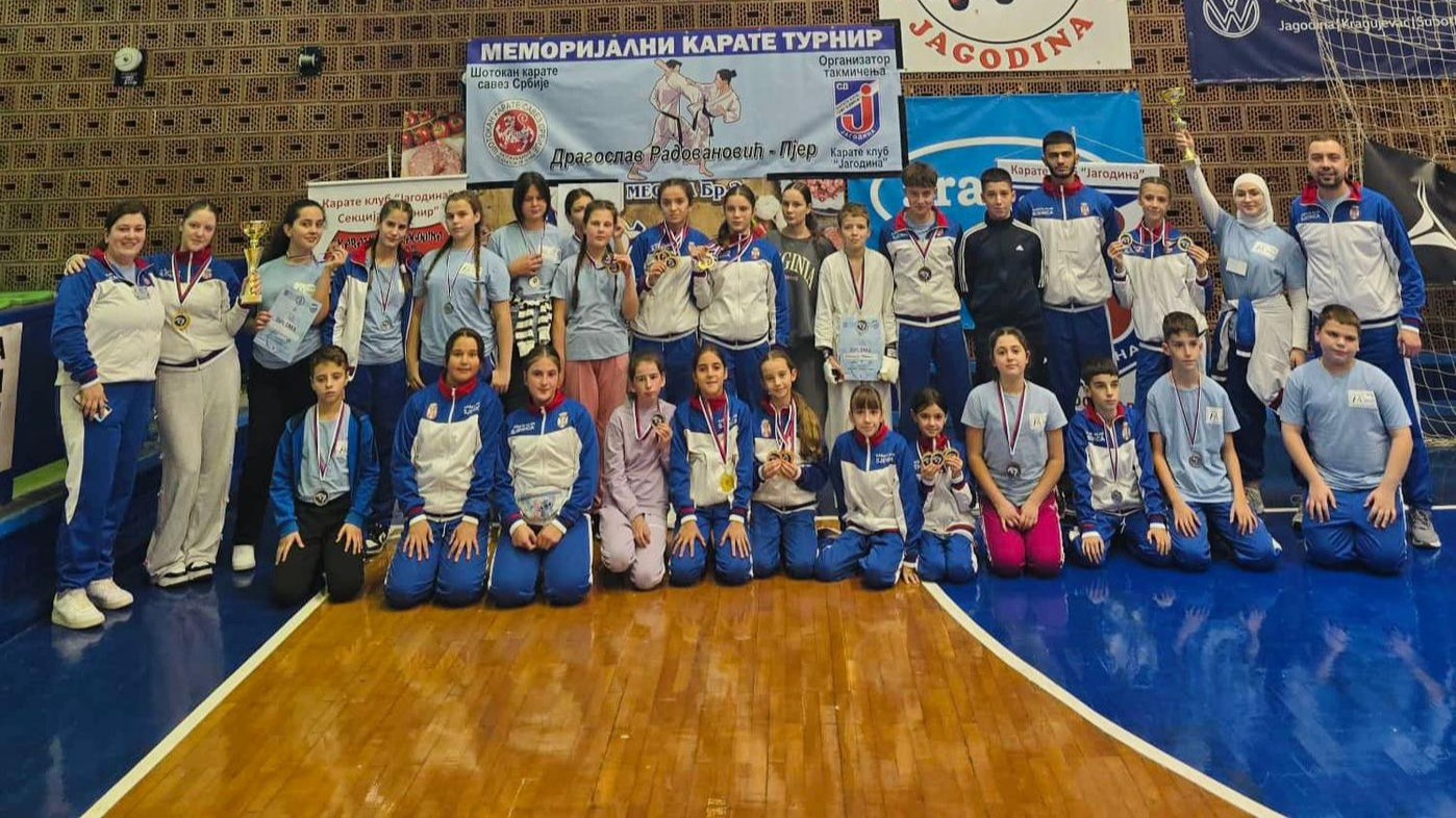 Karatisti Sjenice u Jagodini