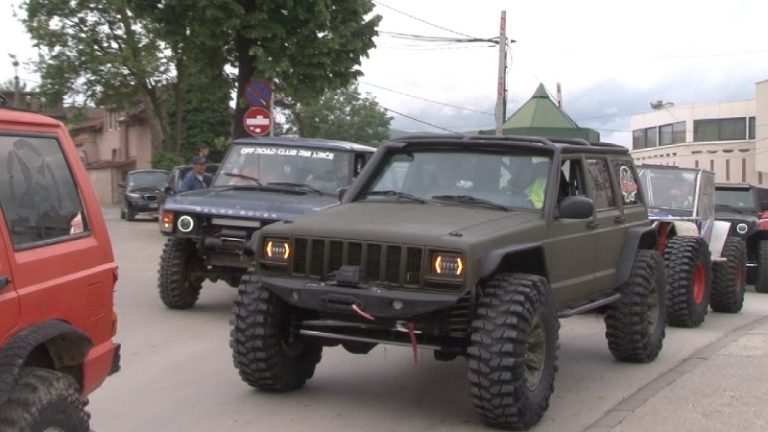 Off-road reli u Novom Pazaru okupio oko 110 takmičara