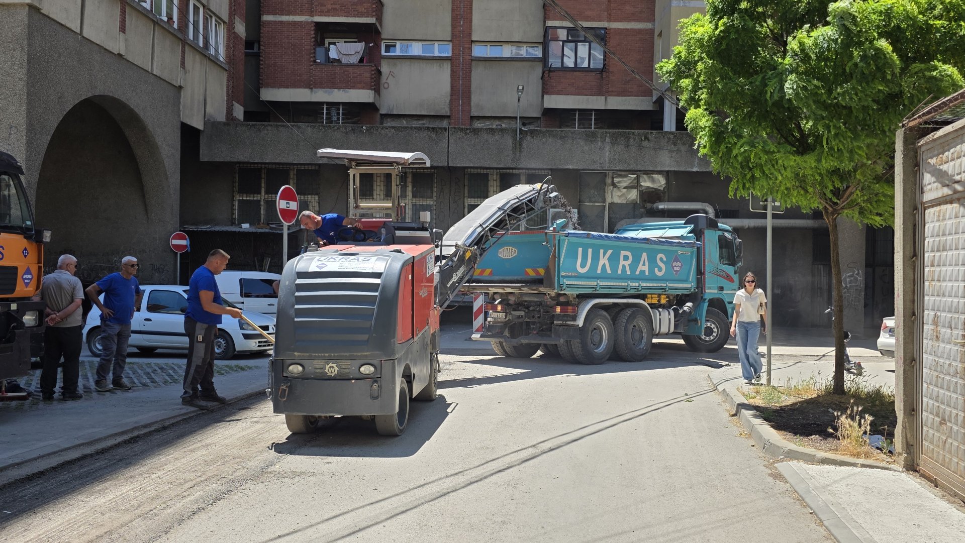 Direkcija naložila sanaciju i zamenu habajućeg sloja asfalta u Ulici Mehmeda Alibašića